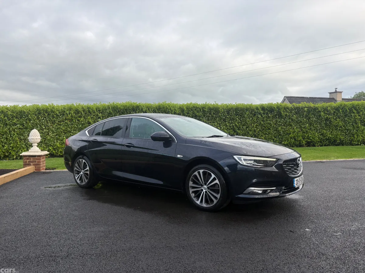 Opel Insignia Hatchback, Diesel, 2020, Blue
