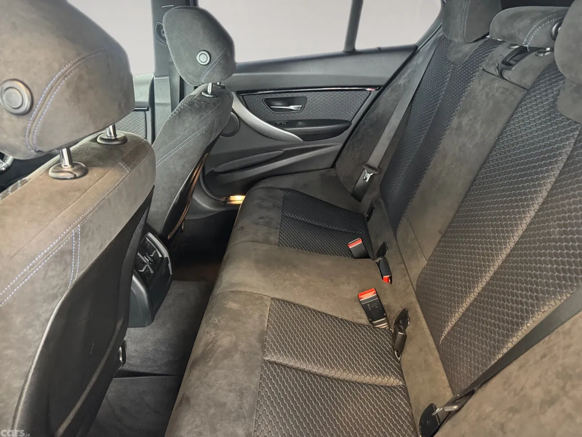 BMW 3-Series Saloon, Diesel, 2018, Black