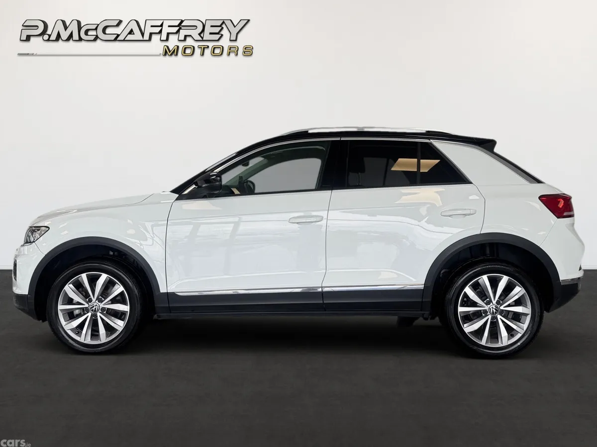 Volkswagen T-Roc SUV, Diesel, 2021, White