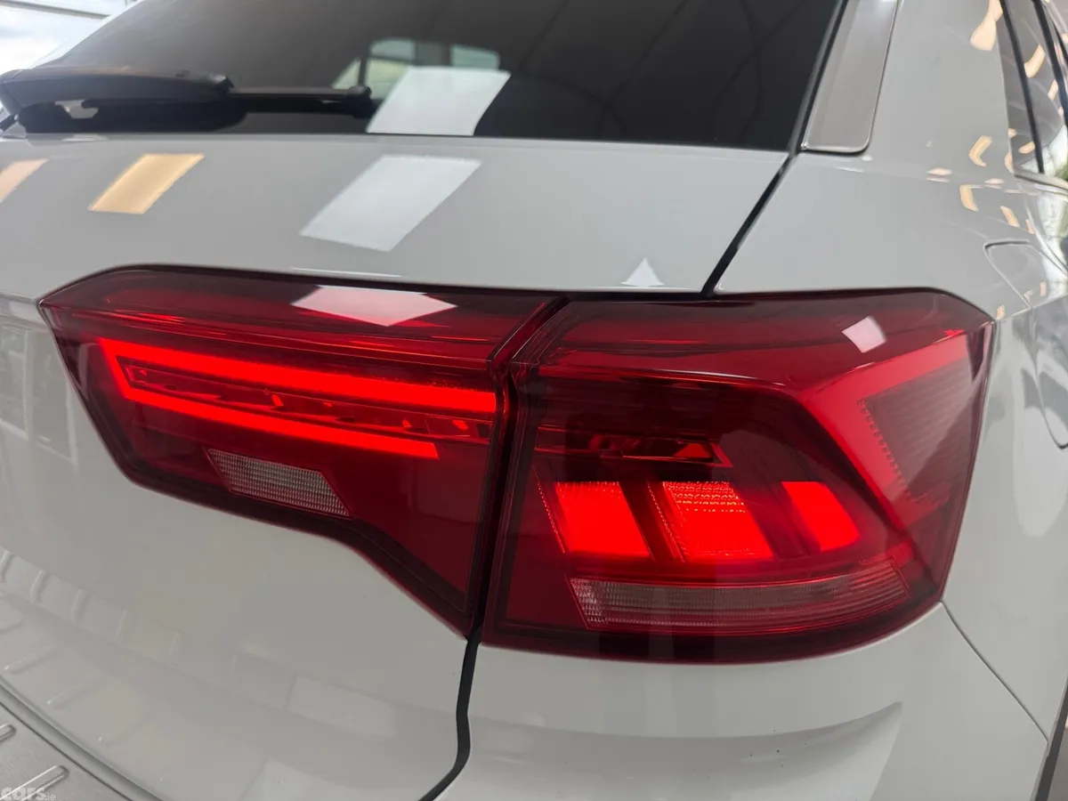 Volkswagen T-Roc SUV, Diesel, 2021, White