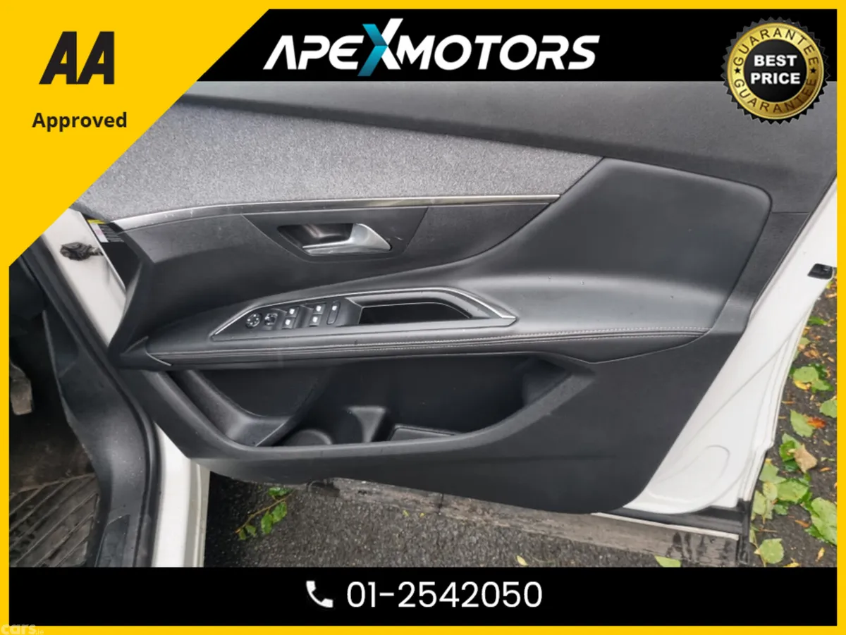 Peugeot 5008 MPV, Petrol, 2020, White