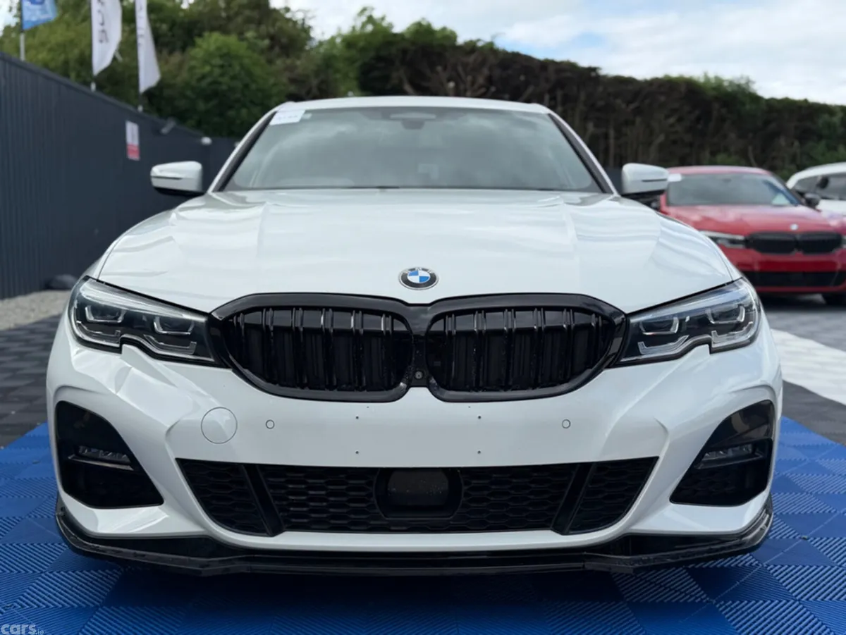 BMW 3-Series Saloon, Diesel, 2019, White