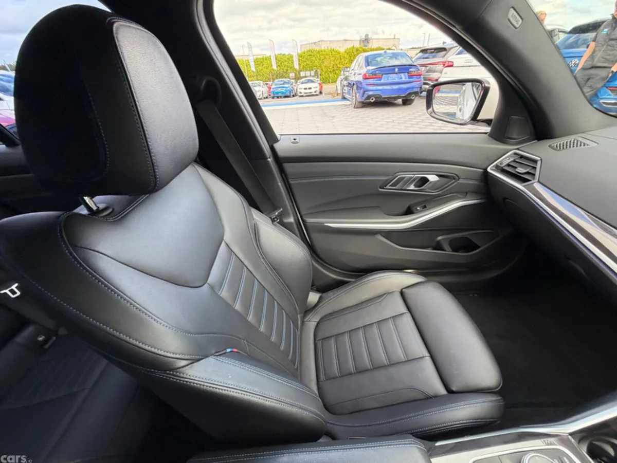 BMW 3-Series Saloon, Diesel, 2019, White
