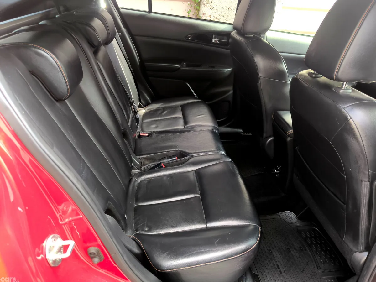 Mitsubishi Eclipse Cross Estate/Jeep, Petrol, 2018, Red