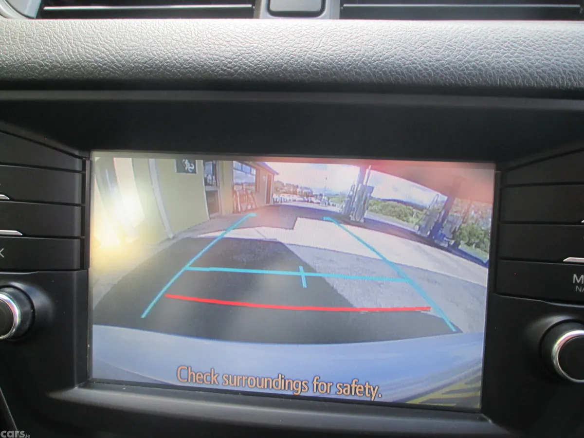 Toyota Avensis Saloon, Diesel, 2015, Silver
