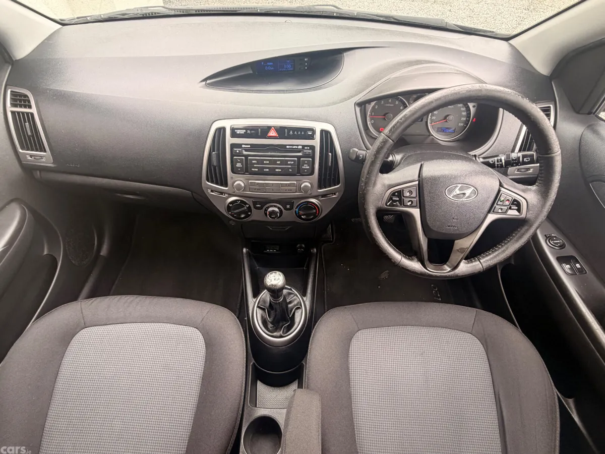 Hyundai i20 Hatchback, Petrol, 2014, Black
