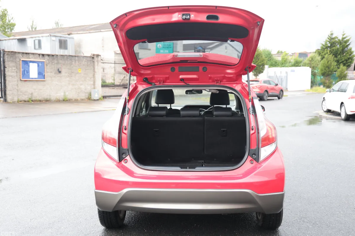 Toyota Aqua Hatchback, Petrol Hybrid, 2015, Red