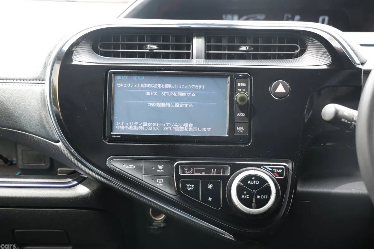 Toyota Aqua Hatchback, Petrol Hybrid, 2016, White