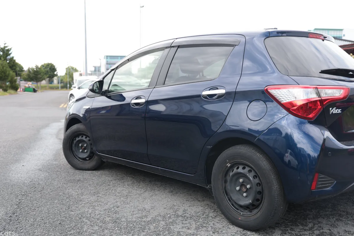 Toyota Vitz Hatchback, Petrol Hybrid, 2019, Blue