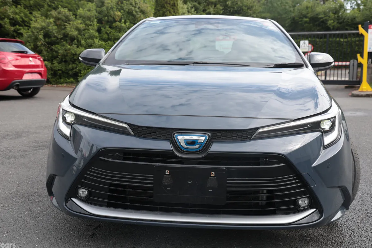 Toyota Corolla Saloon, Petrol Hybrid, 2023, Grey