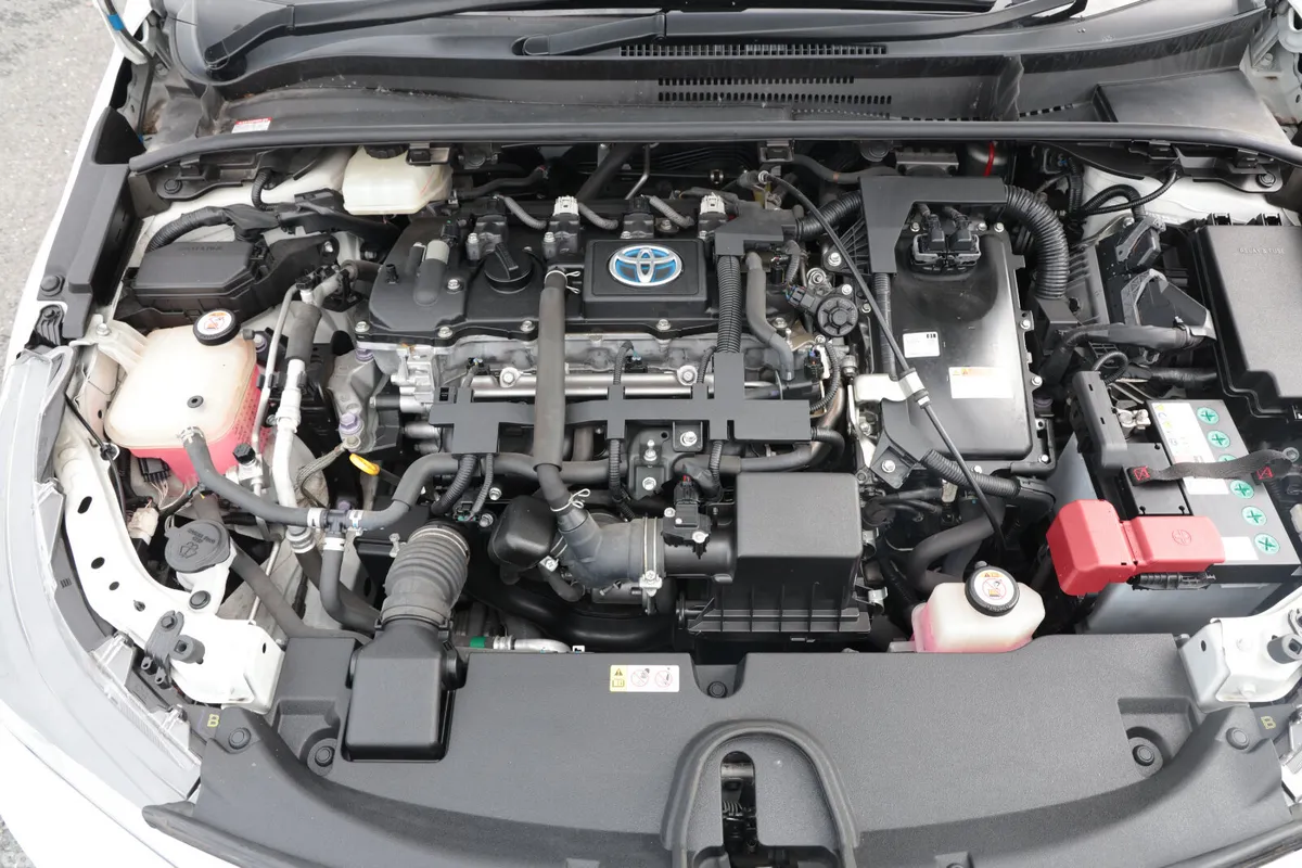 Toyota Corolla Hatchback, Petrol Hybrid, 2018, White