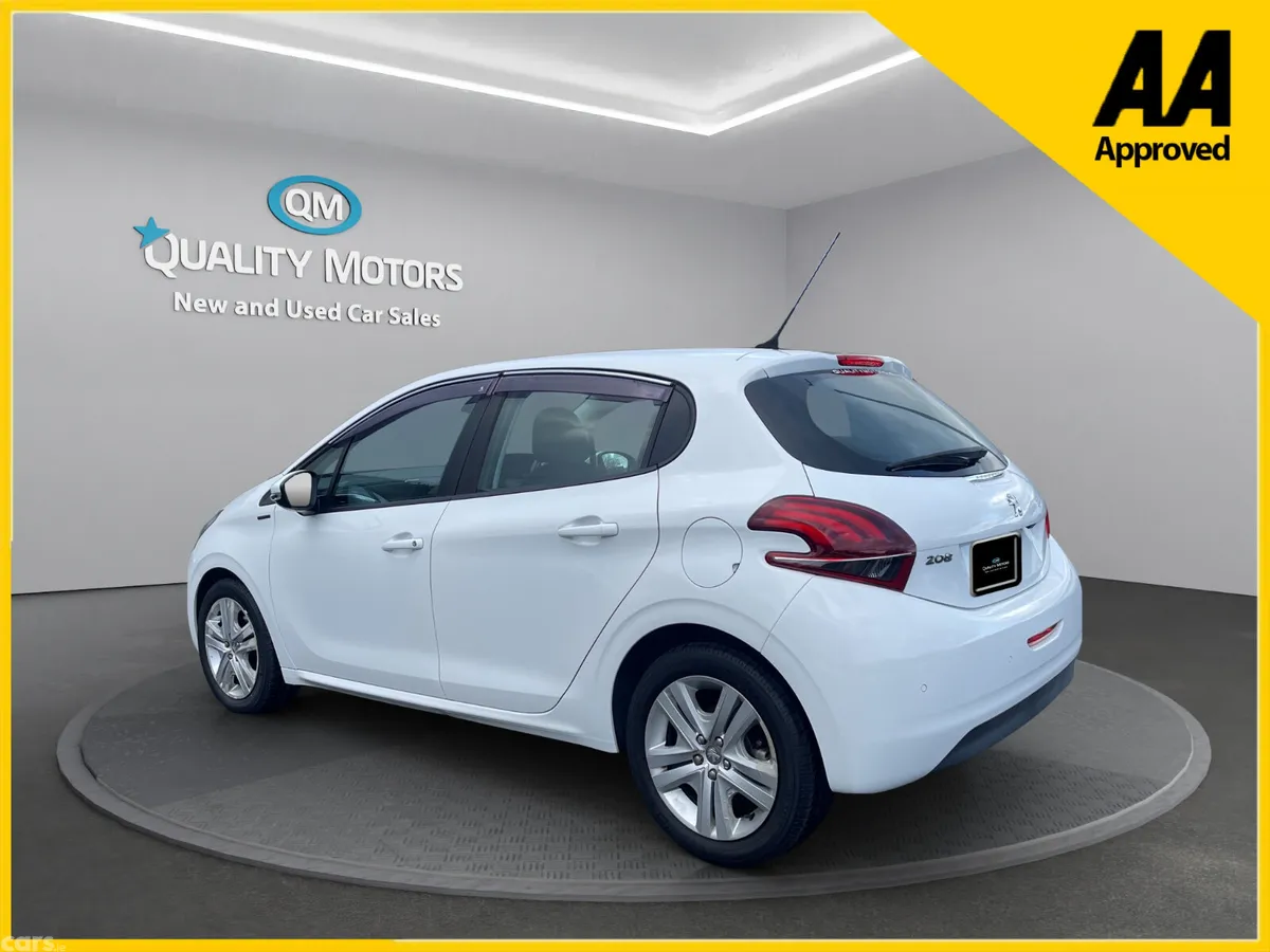Peugeot 208 Hatchback, Petrol, 2018, White