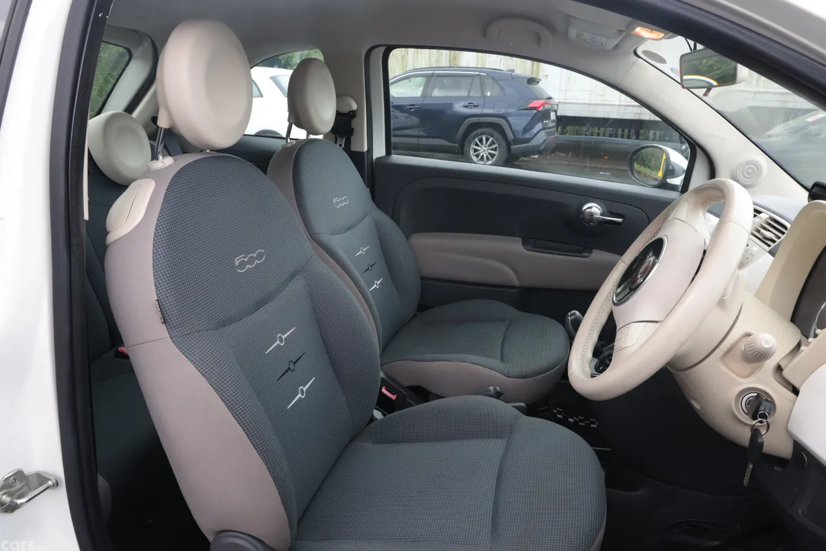 Fiat 500 Hatchback, Petrol, 2015, White