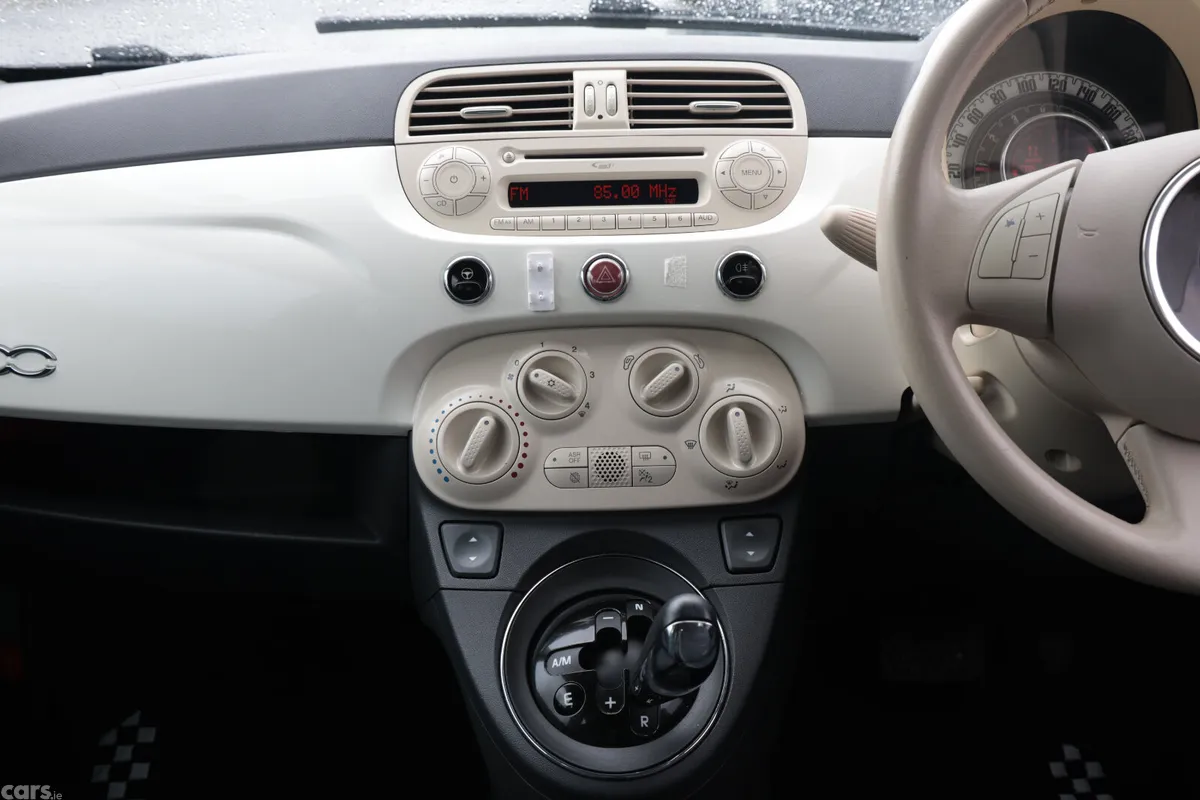 Fiat 500 Hatchback, Petrol, 2015, White