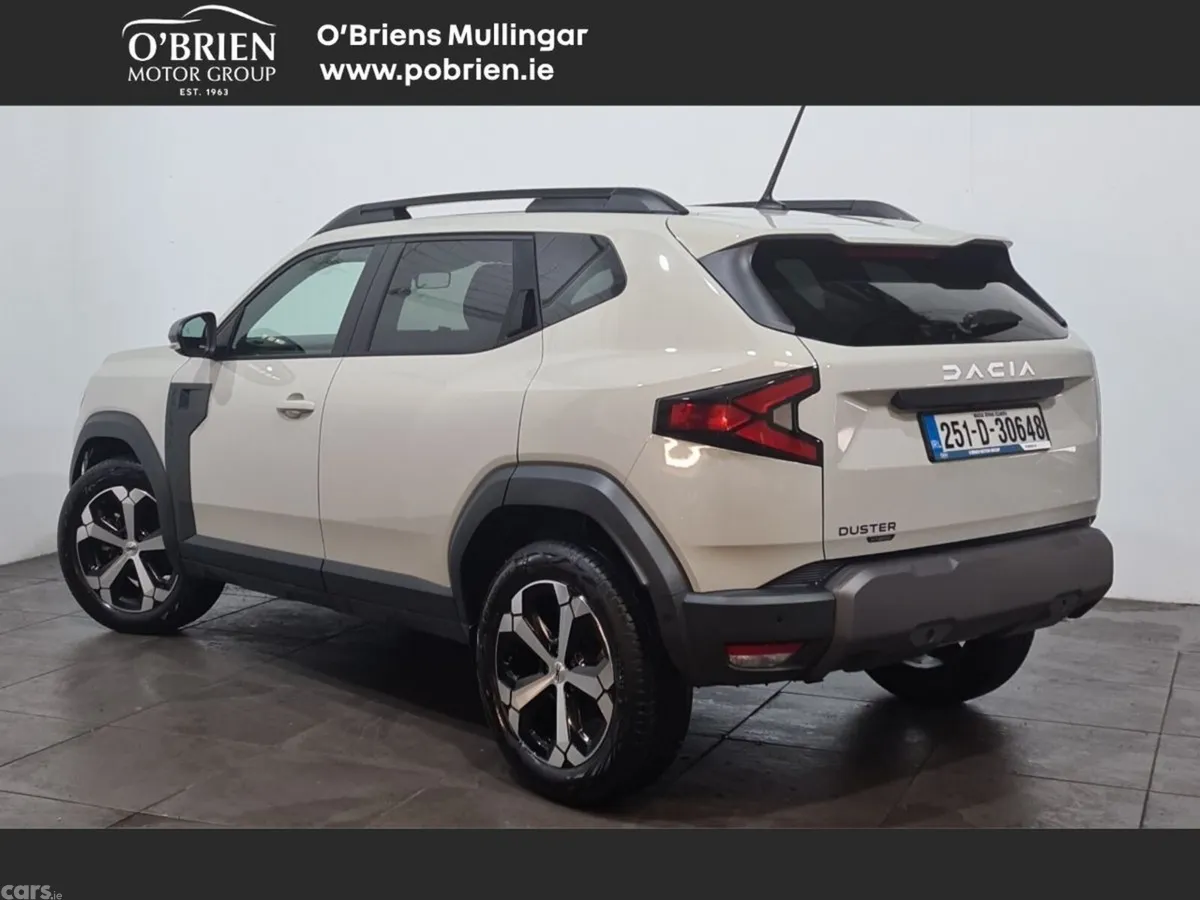 Dacia Duster SUV, Petrol Hybrid, 2025, Grey