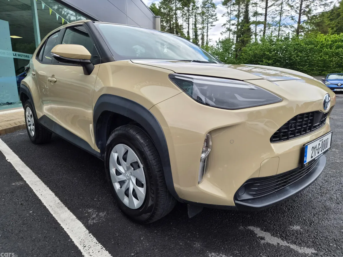Toyota Yaris Cross SUV, Petrol Hybrid, 2021, Beige