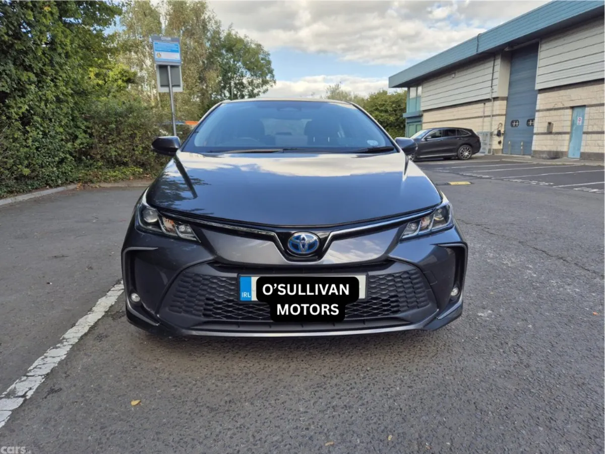 Toyota Corolla Saloon, Petrol Hybrid, 2023, Grey