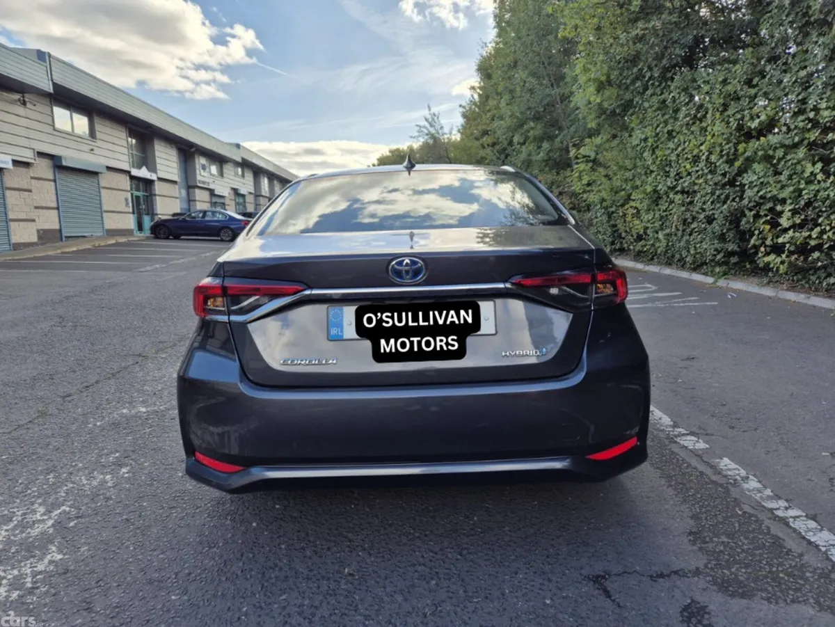 Toyota Corolla Saloon, Petrol Hybrid, 2023, Grey