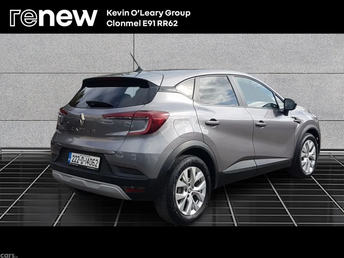 Renault Captur Hatchback, Petrol, 2022, Grey