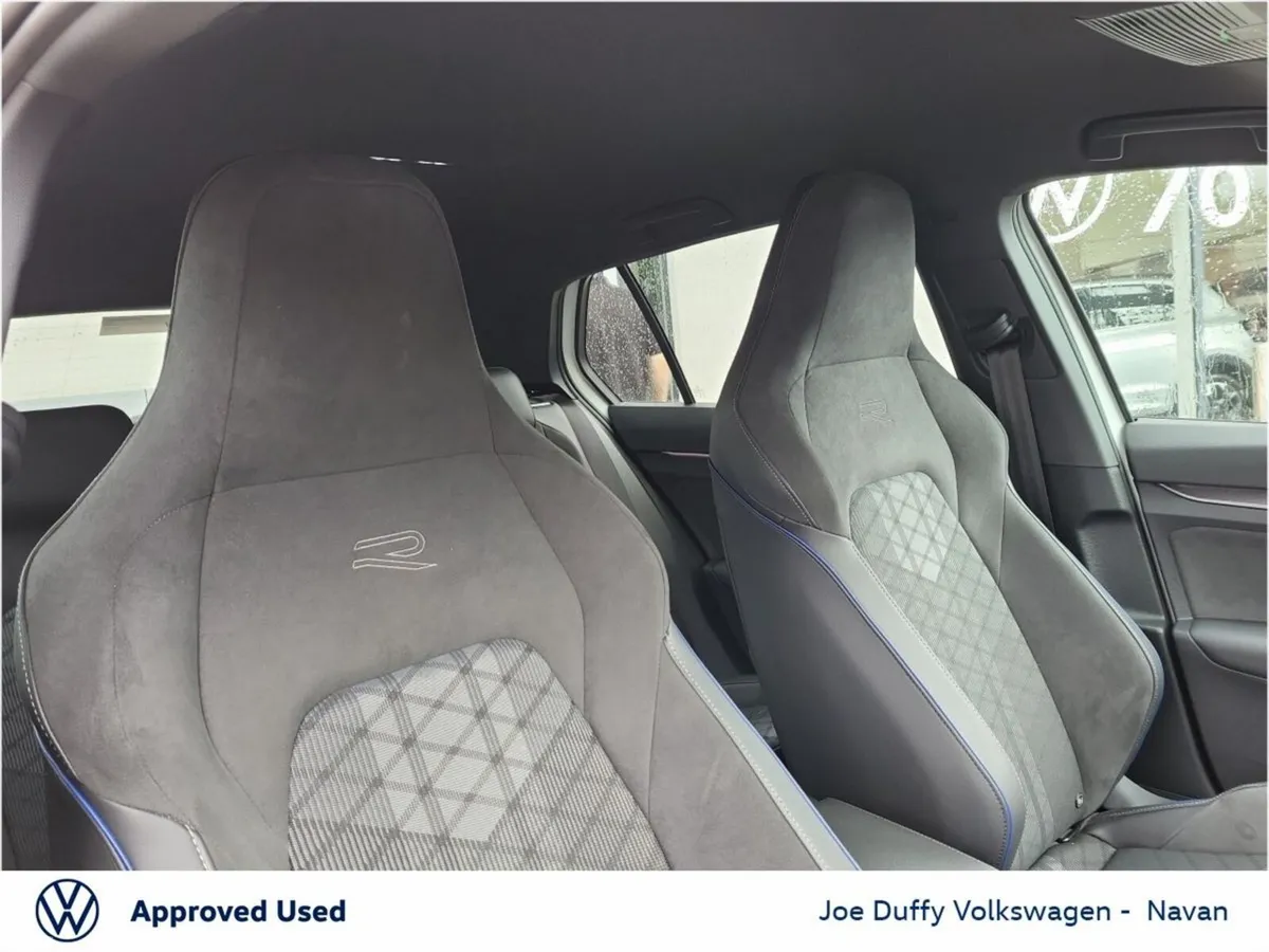 Volkswagen Golf Estate, Diesel, 2025, White
