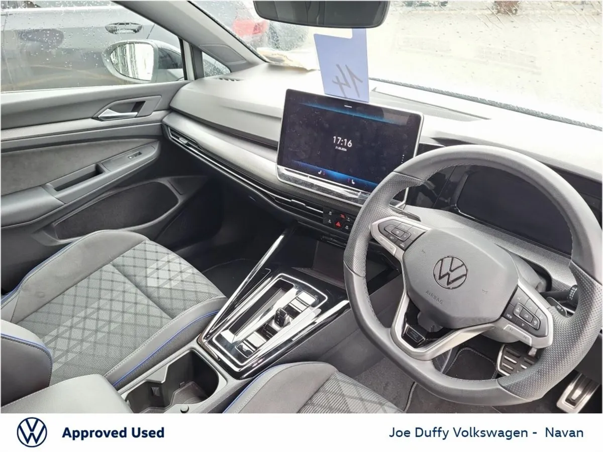 Volkswagen Golf Estate, Diesel, 2025, White
