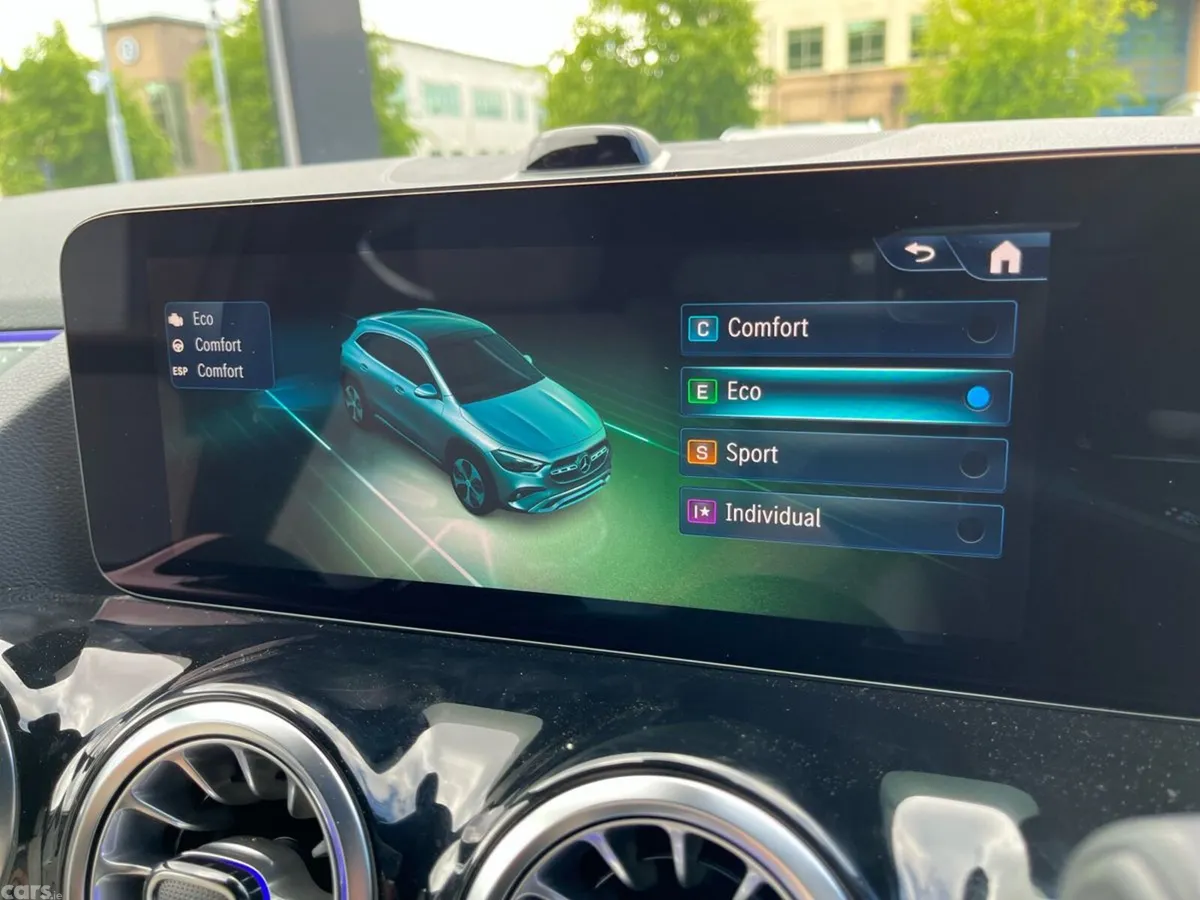 Mercedes-Benz GLA SUV, Diesel, 2026, Grey