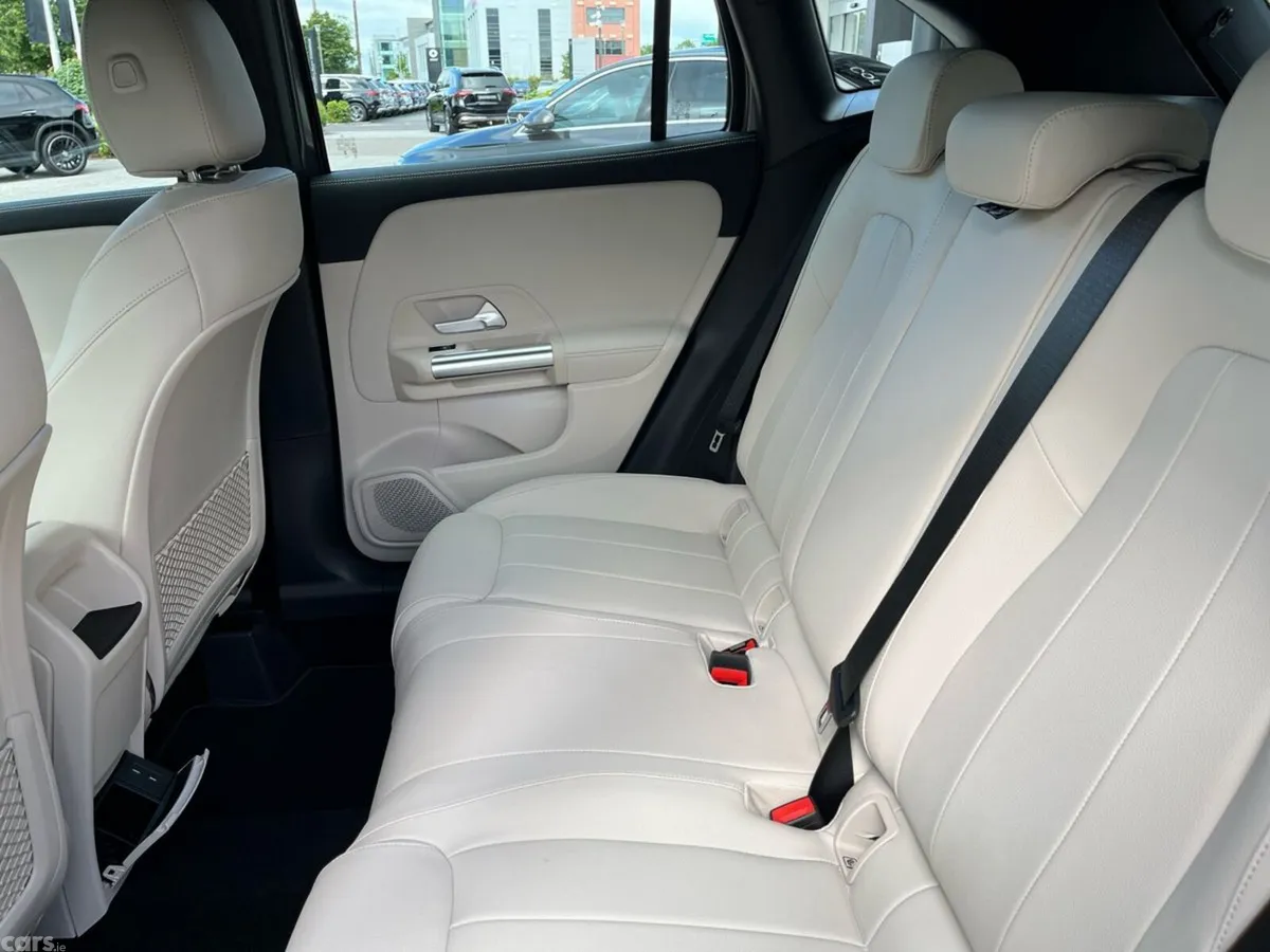Mercedes-Benz GLA SUV, Diesel, 2026, Grey