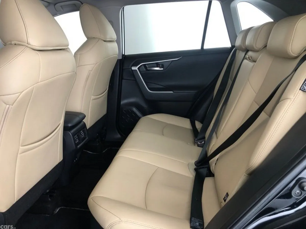 Toyota RAV4 SUV, Petrol Hybrid, 2021, Black