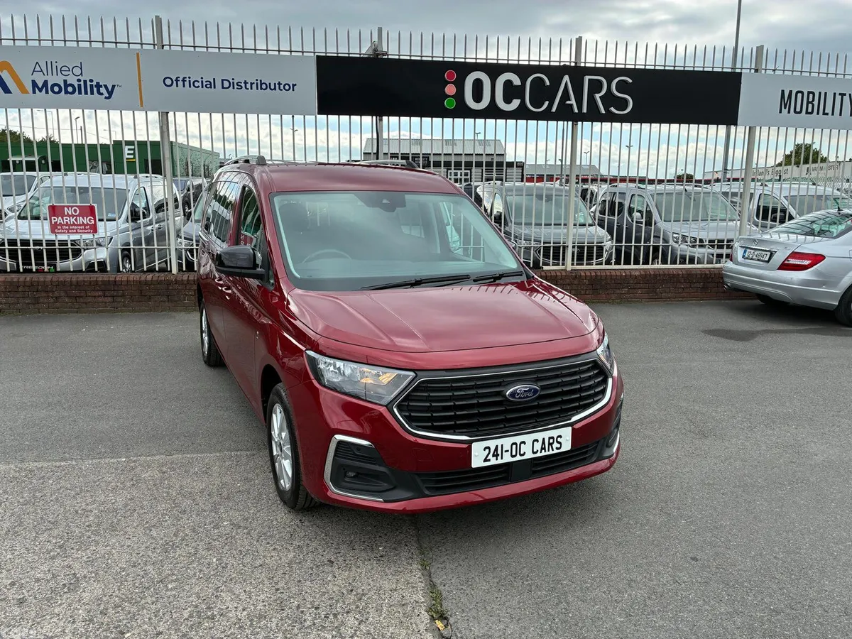 Ford Tourneo Connect MPV, Diesel, 2024, Red