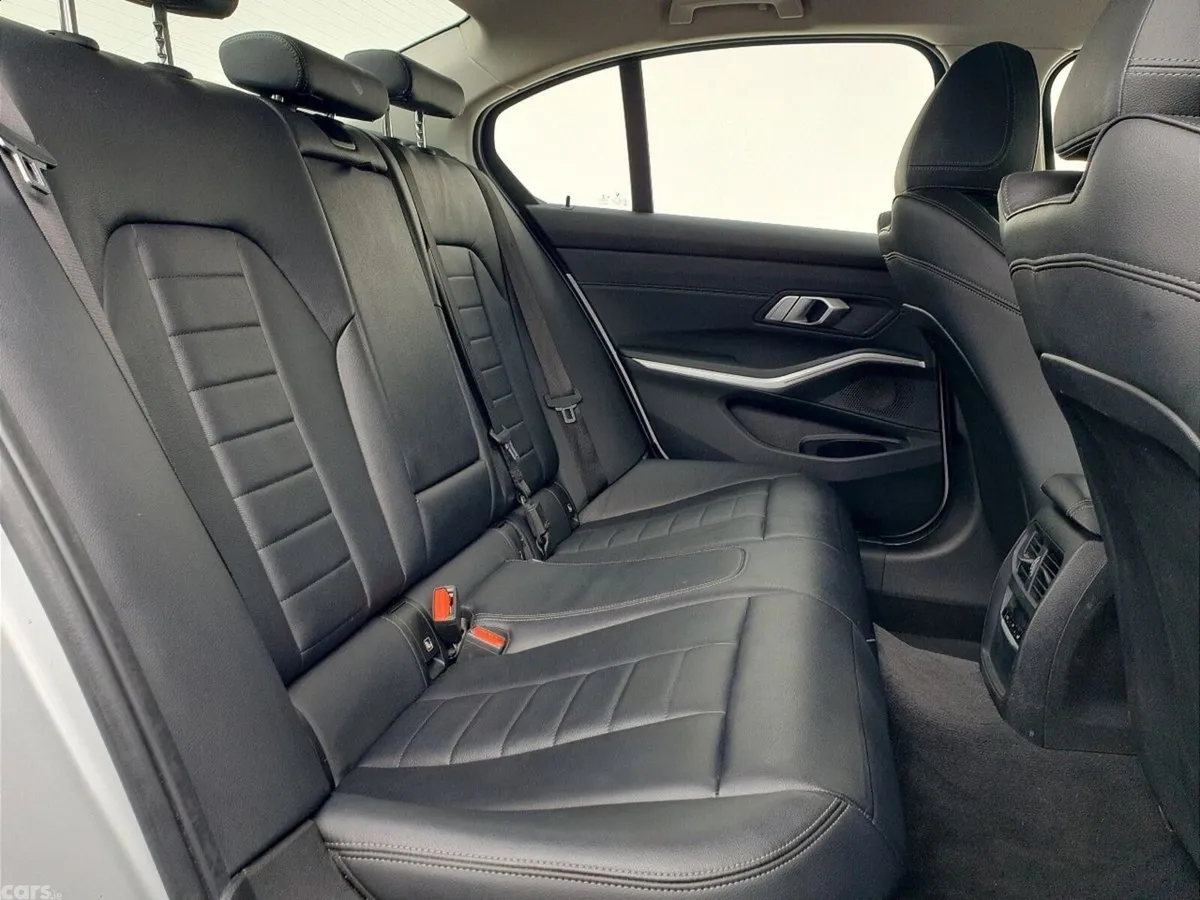 BMW 3-Series Saloon, Petrol Plug-in Hybrid, 2021, Silver
