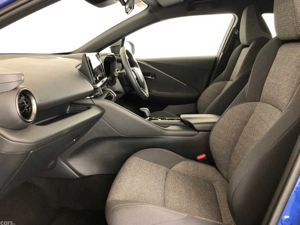 Toyota C-HR Hatchback, Petrol Plug-in Hybrid, 2026, Blue