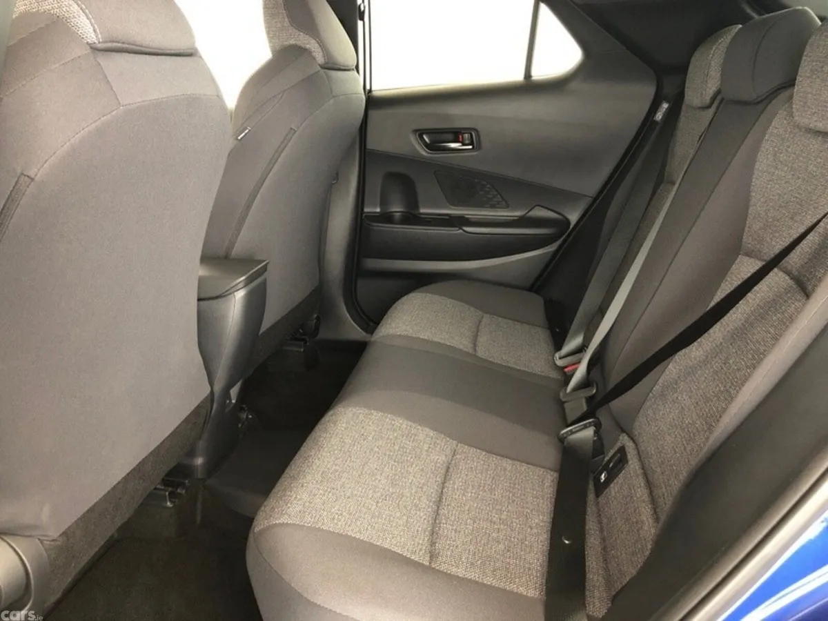 Toyota C-HR Hatchback, Petrol Plug-in Hybrid, 2026, Blue