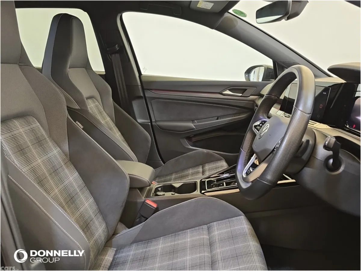 Volkswagen Golf Hatchback, Diesel, 2023, Black