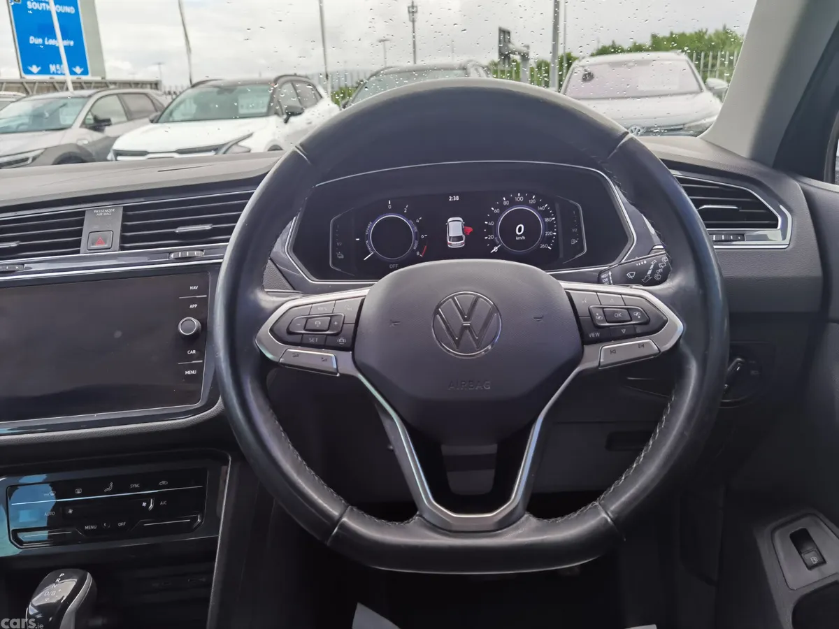 Volkswagen Tiguan SUV, Petrol Plug-in Hybrid, 2022, Grey