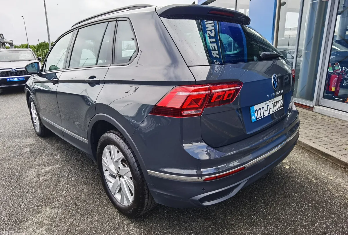 Volkswagen Tiguan SUV, Petrol Plug-in Hybrid, 2022, Grey