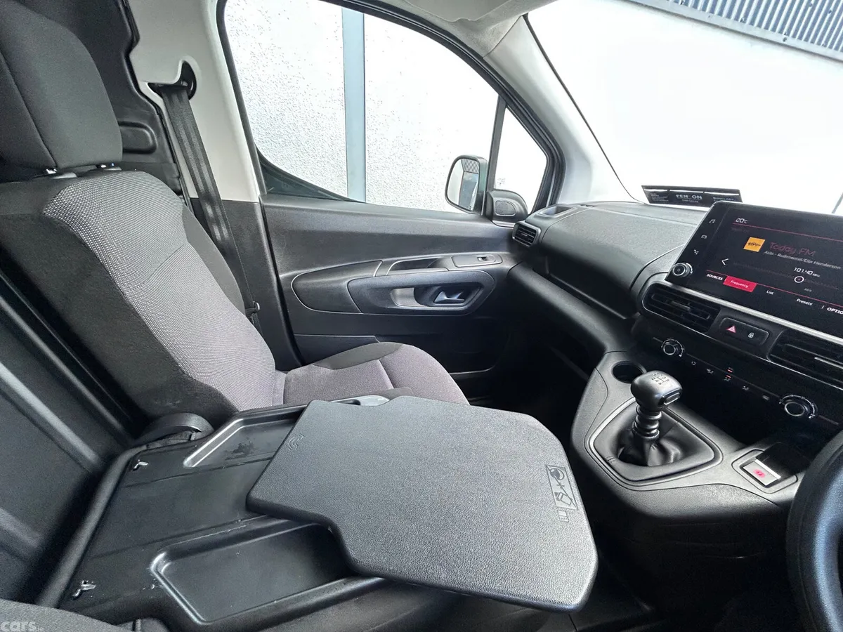 Citroen Berlingo MPV, Diesel, 2023, White