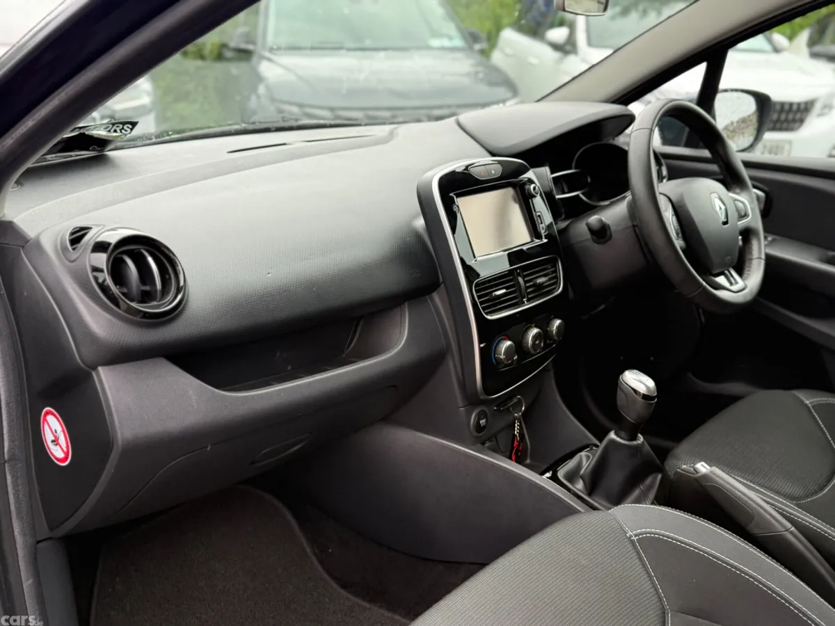 Renault Clio Hatchback, Petrol, 2018, Grey