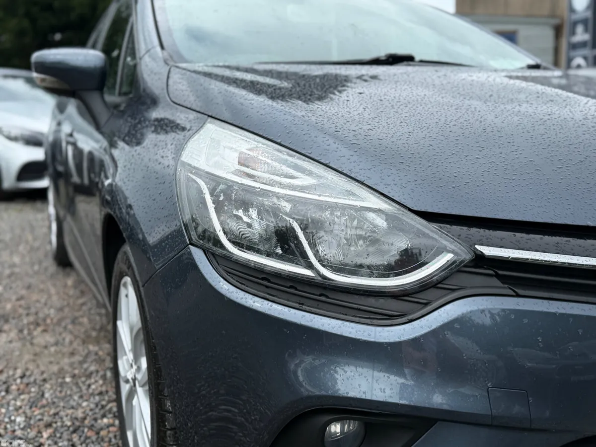 Renault Clio Hatchback, Petrol, 2018, Grey