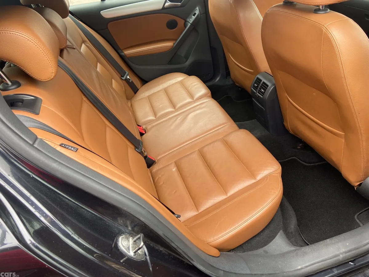 Volkswagen Golf Hatchback, Petrol, 2012, Black