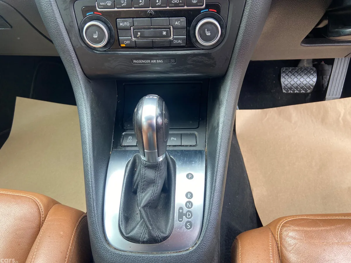Volkswagen Golf Hatchback, Petrol, 2012, Black
