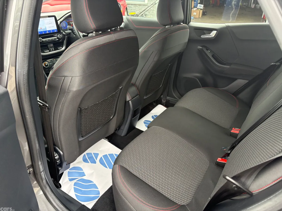 Ford Puma MPV, Diesel, 2022, Grey