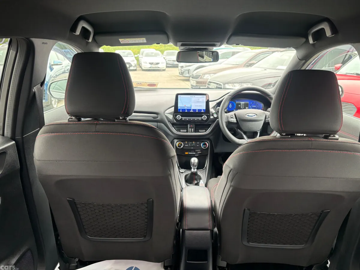 Ford Puma MPV, Diesel, 2022, Grey