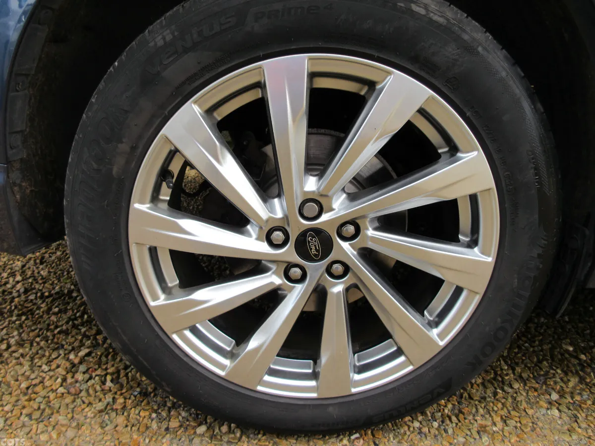 Ford Kuga SUV, Petrol Hybrid, 2022, Blue