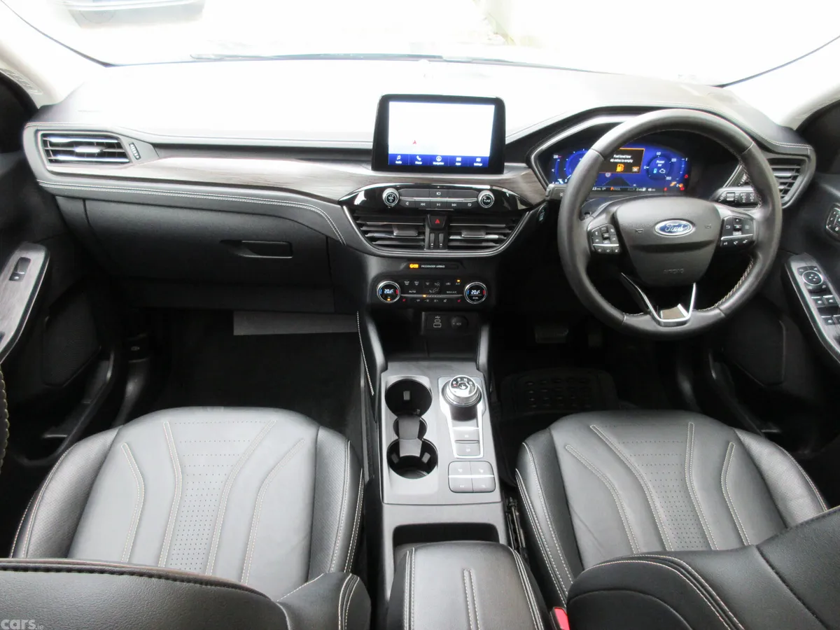 Ford Kuga SUV, Petrol Hybrid, 2022, Blue
