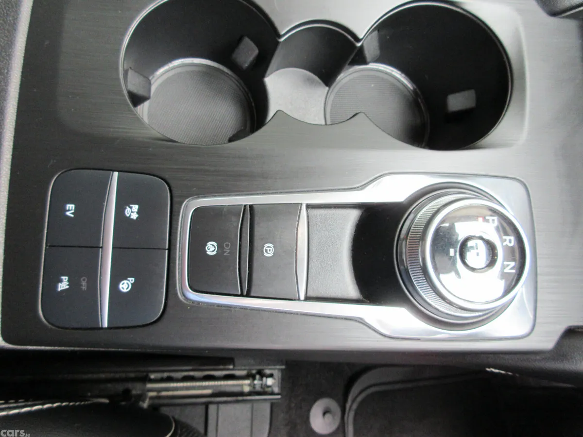 Ford Kuga SUV, Petrol Hybrid, 2022, Blue