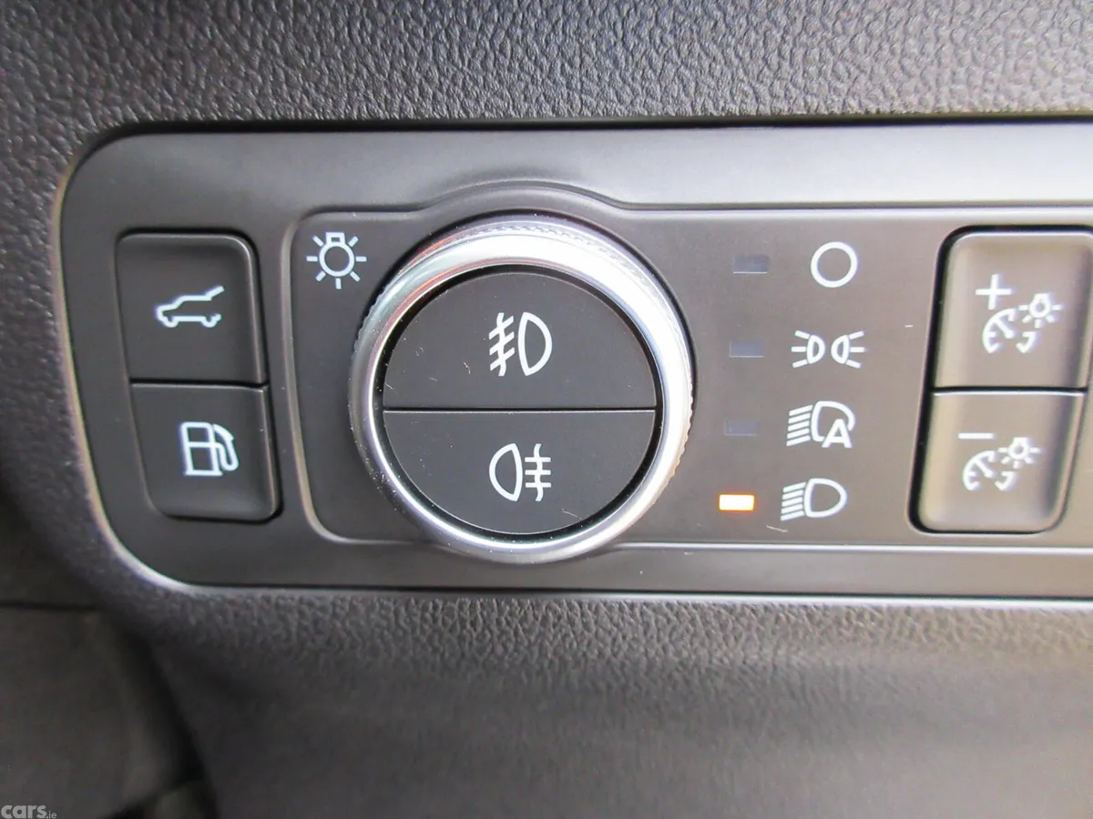 Ford Kuga SUV, Petrol Hybrid, 2022, Blue