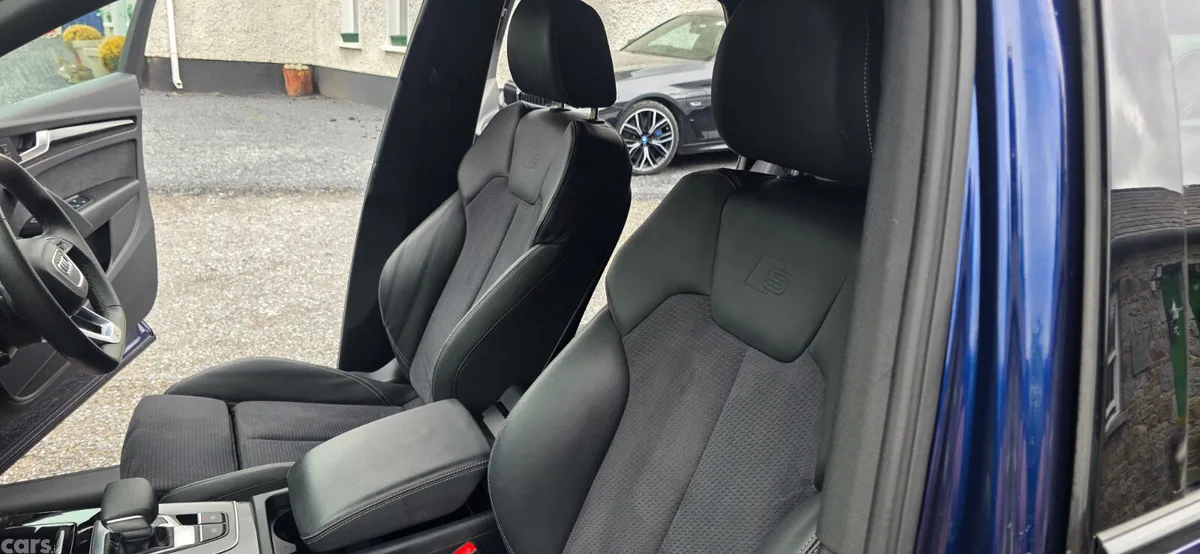 Audi Q5 SUV, Petrol Plug-in Hybrid, 2023, Blue