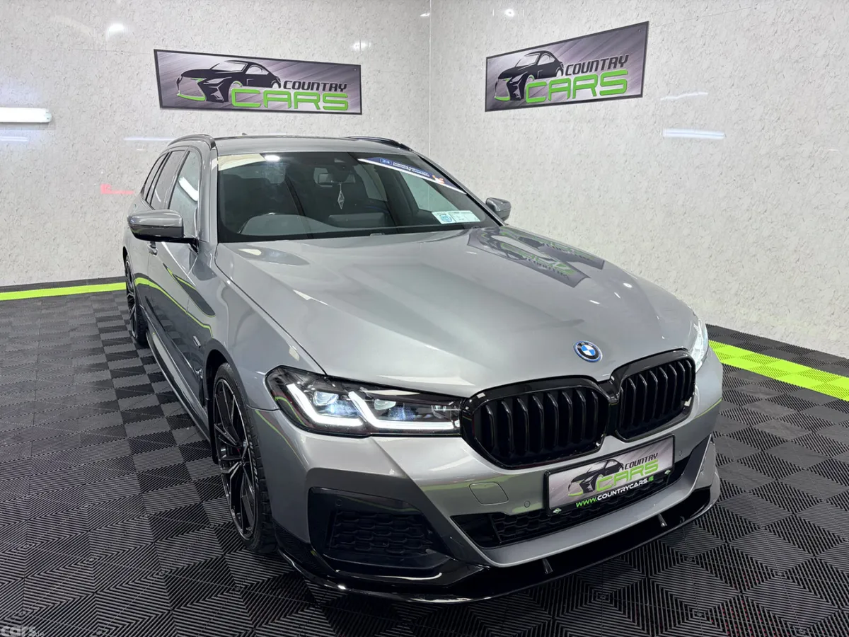 BMW 5-Series Estate, Petrol Plug-in Hybrid, 2023, Grey