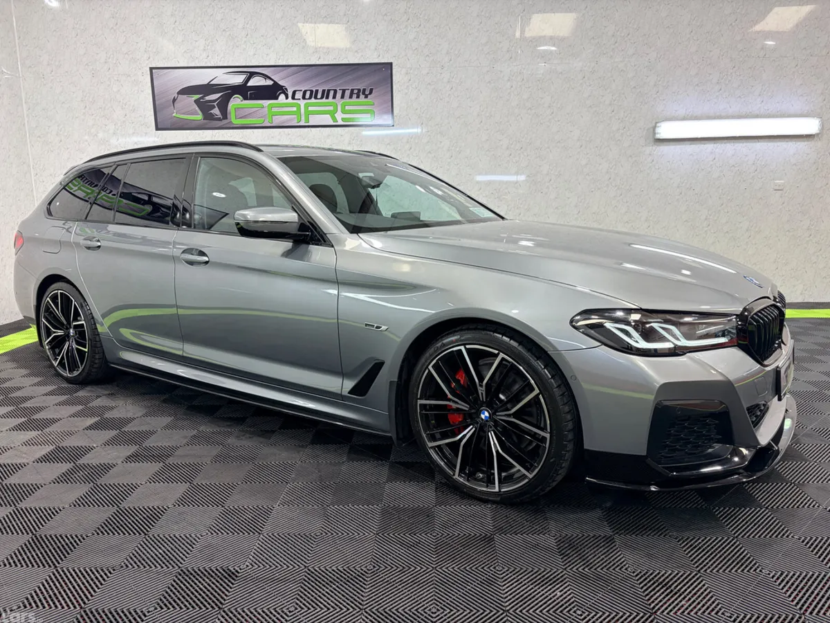 BMW 5-Series Estate, Petrol Plug-in Hybrid, 2023, Grey