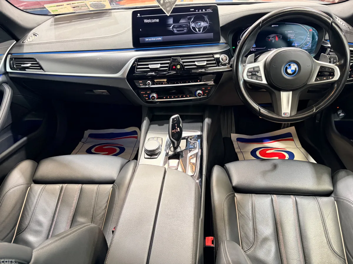 BMW 5-Series Estate, Petrol Plug-in Hybrid, 2023, Grey